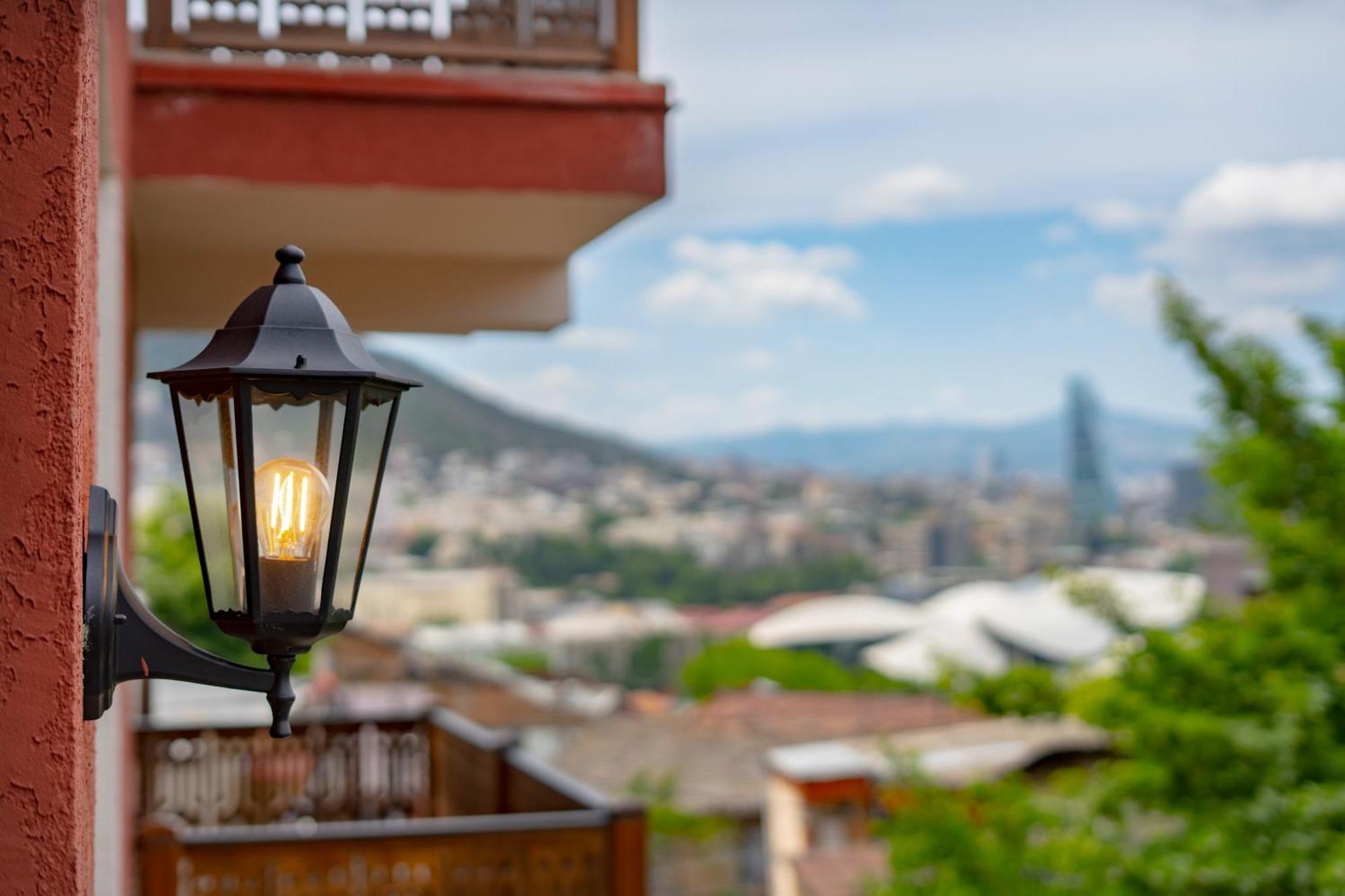 Iris Hotel Tbilisi Eksteriør billede